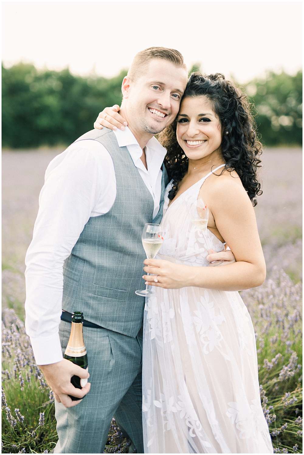 engagement session provence lavender champagne