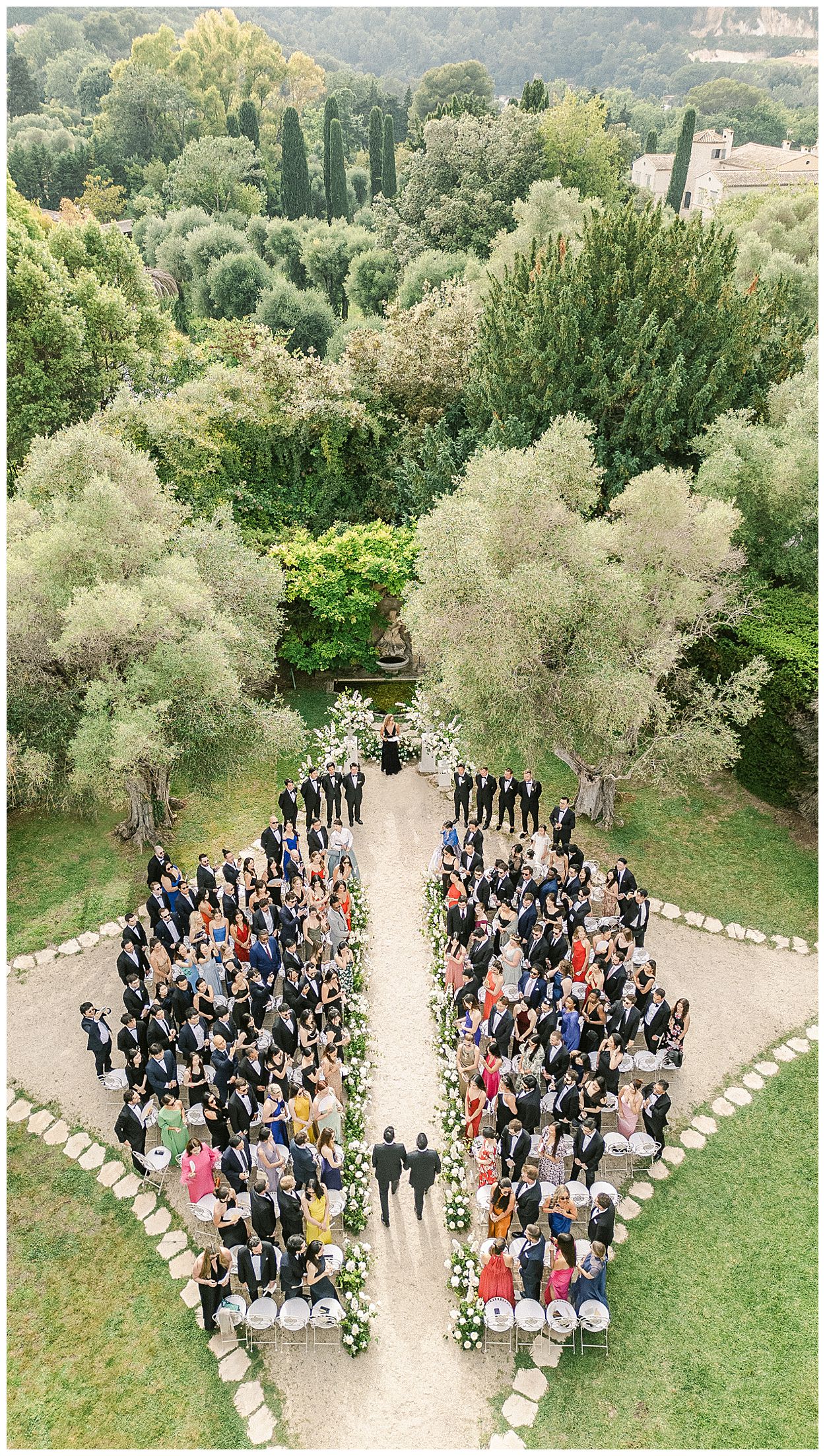 ceremony at the bastide du roy